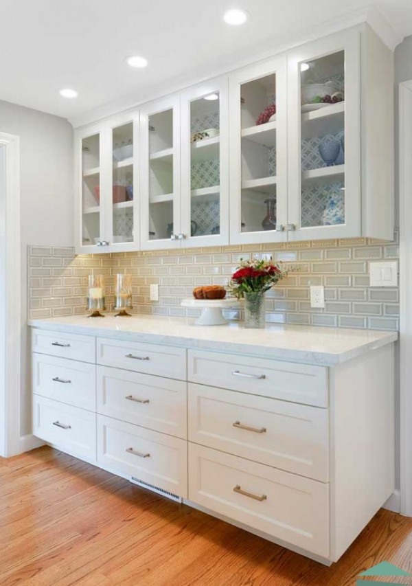 Pintu kaca bergaya klasik untuk lemari penyimpanan